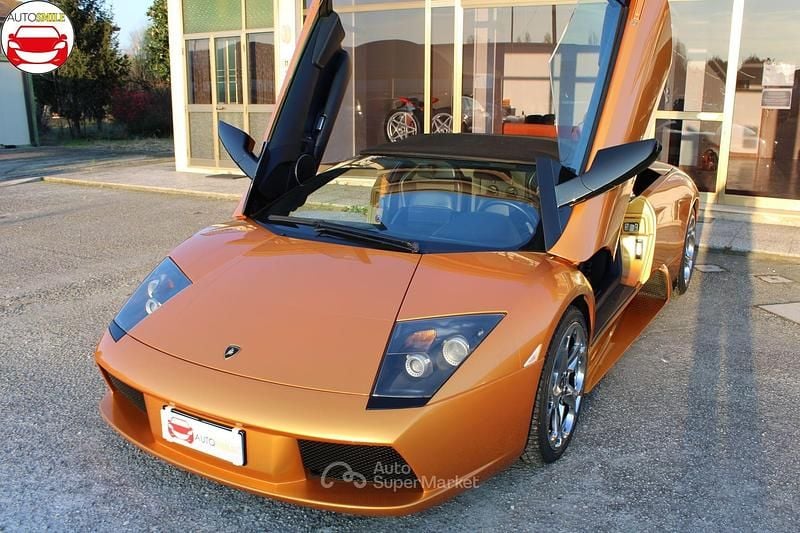 Usata Lamborghini Murciélago 579 CV (425 kW) 2006 Oro Cabrio