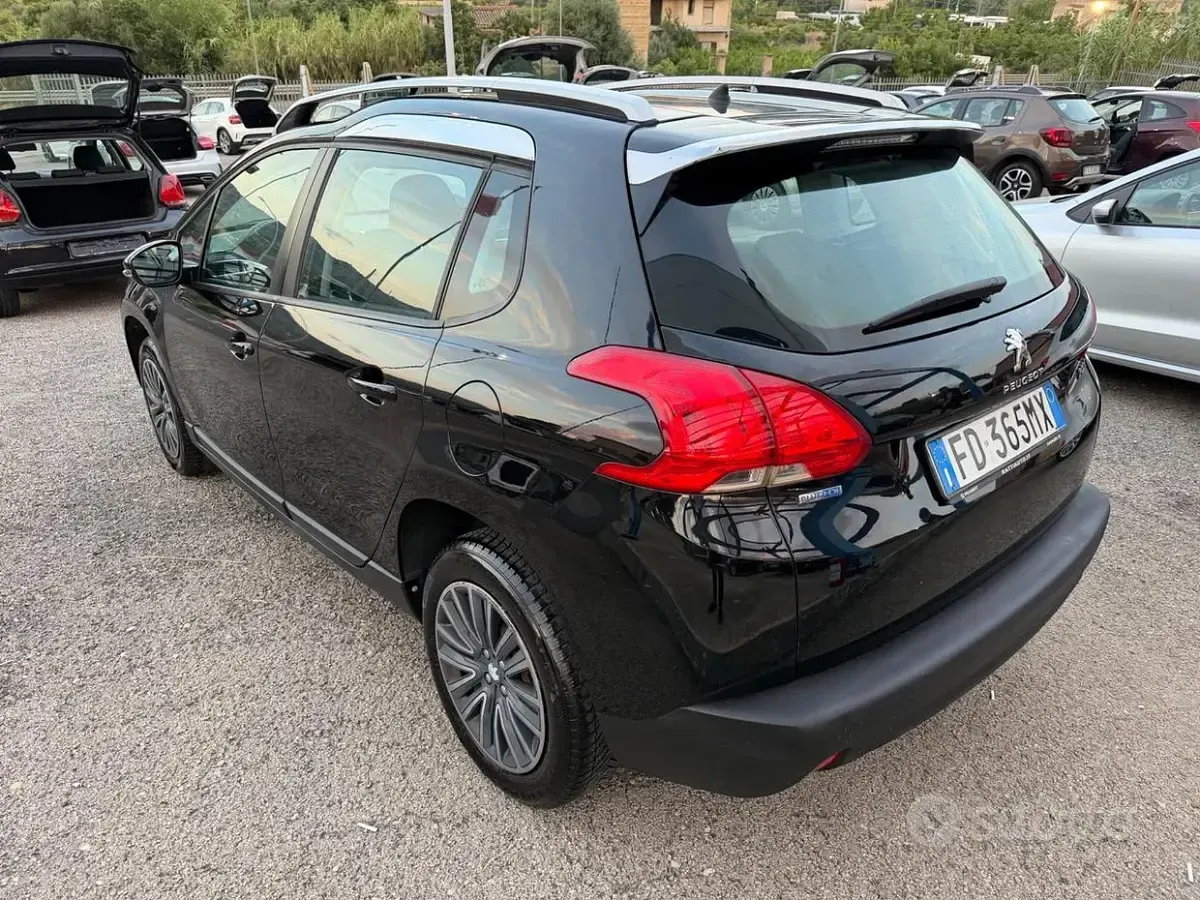 Usata Peugeot 2008 Active 99 CV (72 kW) 2016 Nero SUV