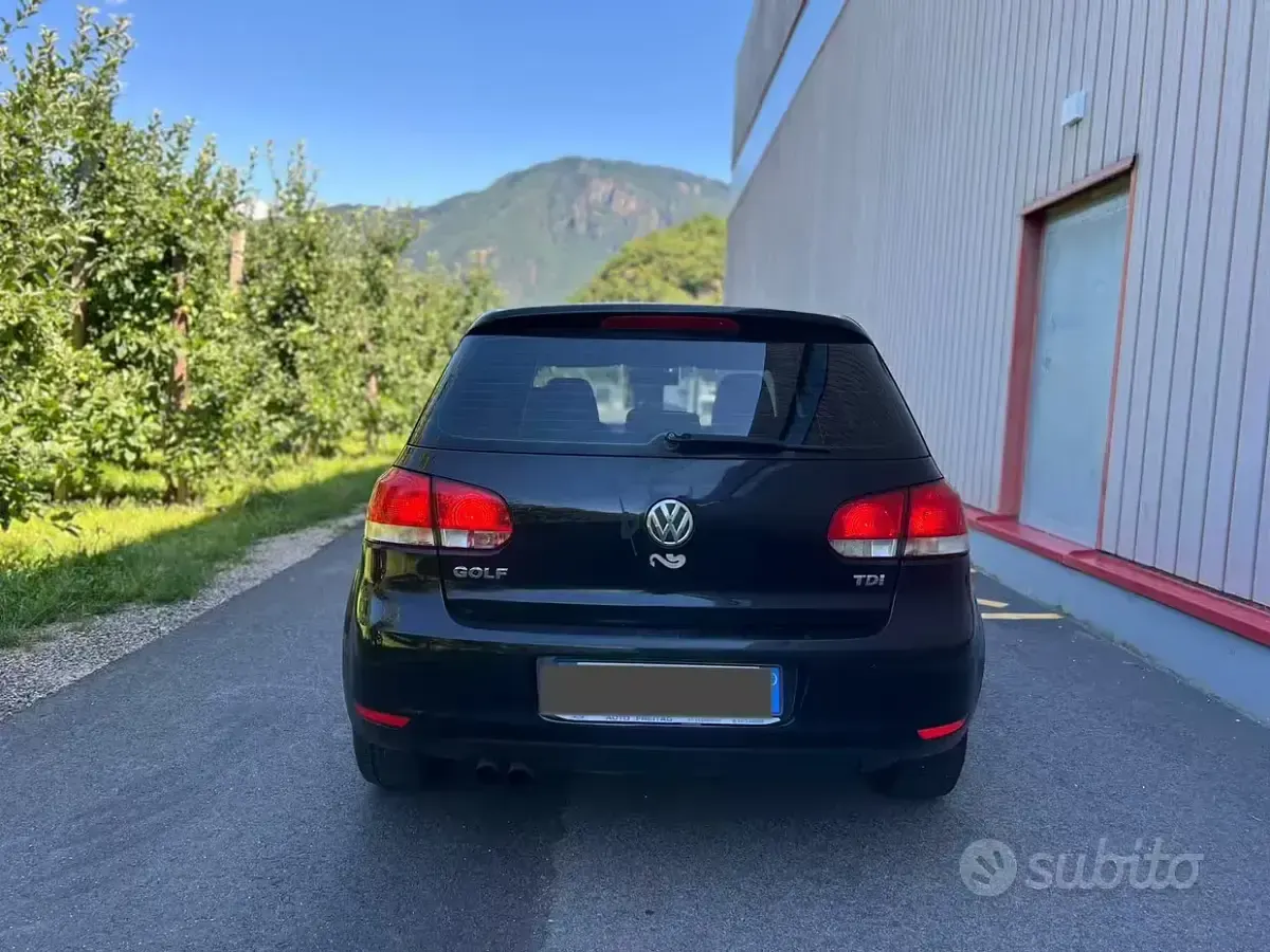 Usata VW Golf VI Sportline 110 CV (80 kW) 2009 Nero Utilitaria