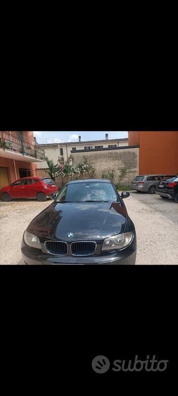 Usata BMW 118 2010 Nero Utilitaria