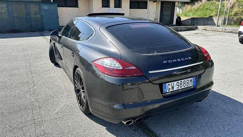 Usata Porsche Panamera 400 CV (294 kW) 2010 Utilitaria