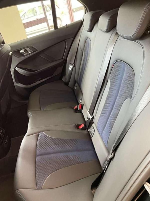 Usata BMW 116 M Sport 116 CV (85 kW) 2022 Black sapphire met Utilitaria