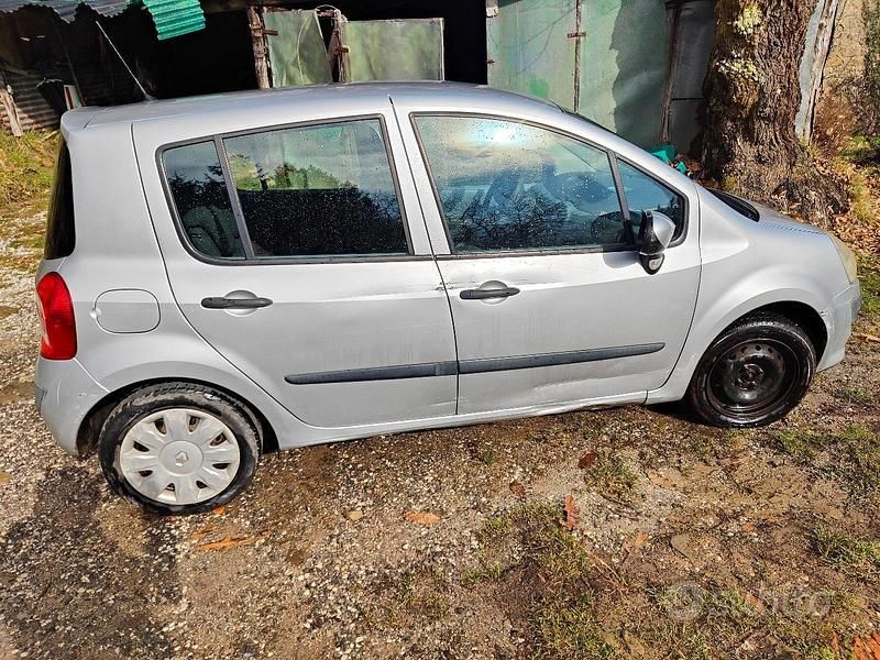 Usata Renault Modus 2008 Grigio Monovolume