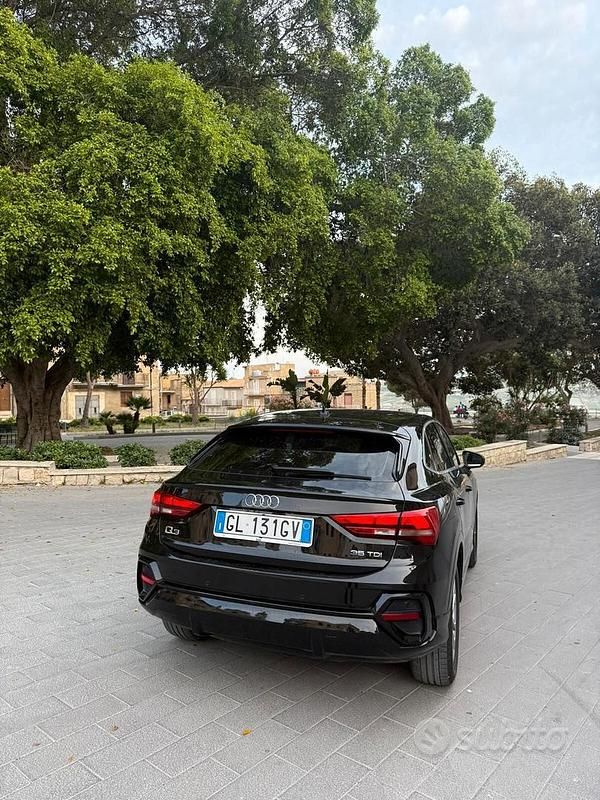 Usata Audi Q3 Sportback Business Plus 150 CV (110 kW) 2021 Nero SUV