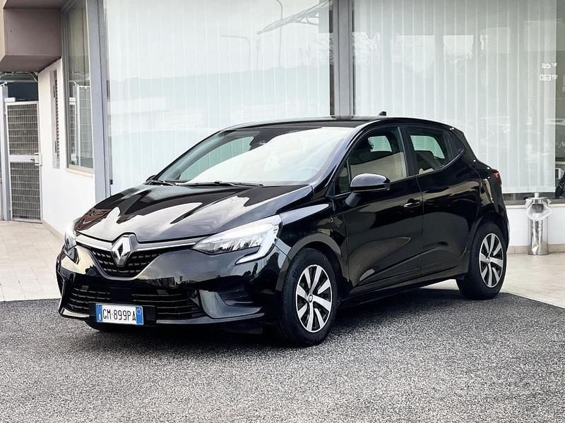 Usata Renault Clio V 91 CV (66 kW) 2023 Nero Berlina