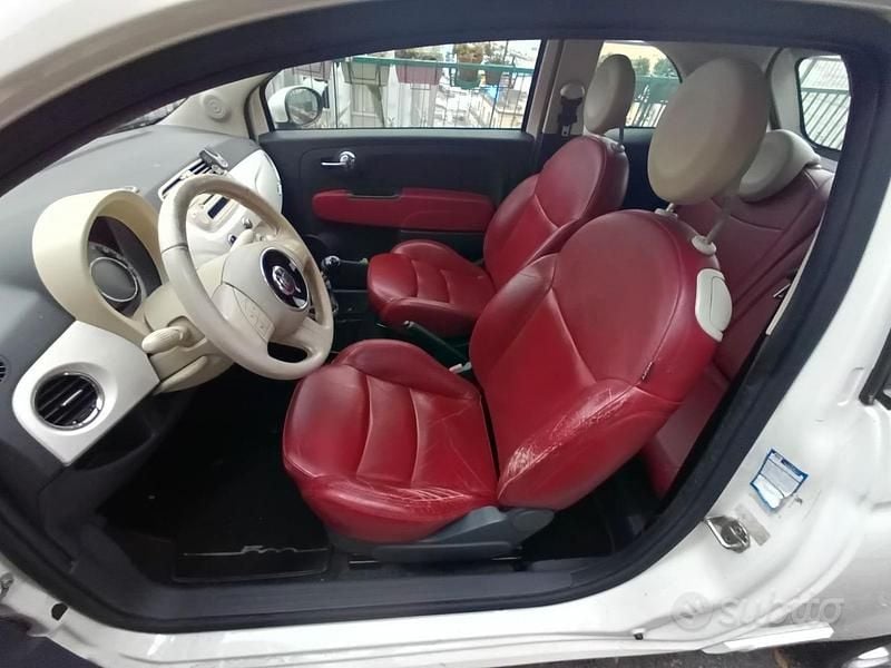 Usata Fiat 500 Lounge 95 CV (69 kW) 2012 Bianco Utilitaria