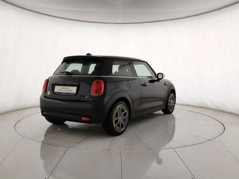 Usata Mini Cooper SE 75 kW (102 CV) 2023 Nero Utilitaria
