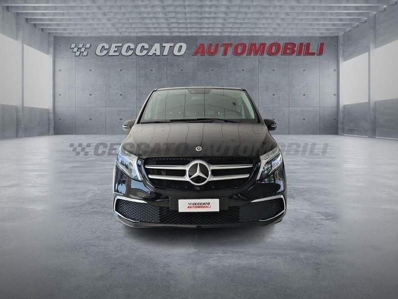 Usata Mercedes V300 Premium 239 CV (175 kW) 2022 Nero Monovolume