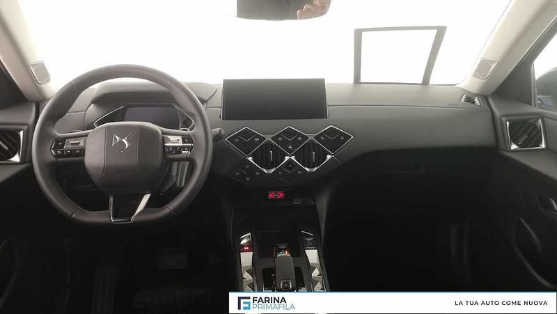 Nuova DS Automobiles DS3 Bastille 2025 Grigio