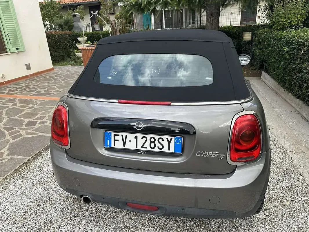 Usata Mini Cooper D Cabriolet 111 CV (81 kW) 2019 Cabrio