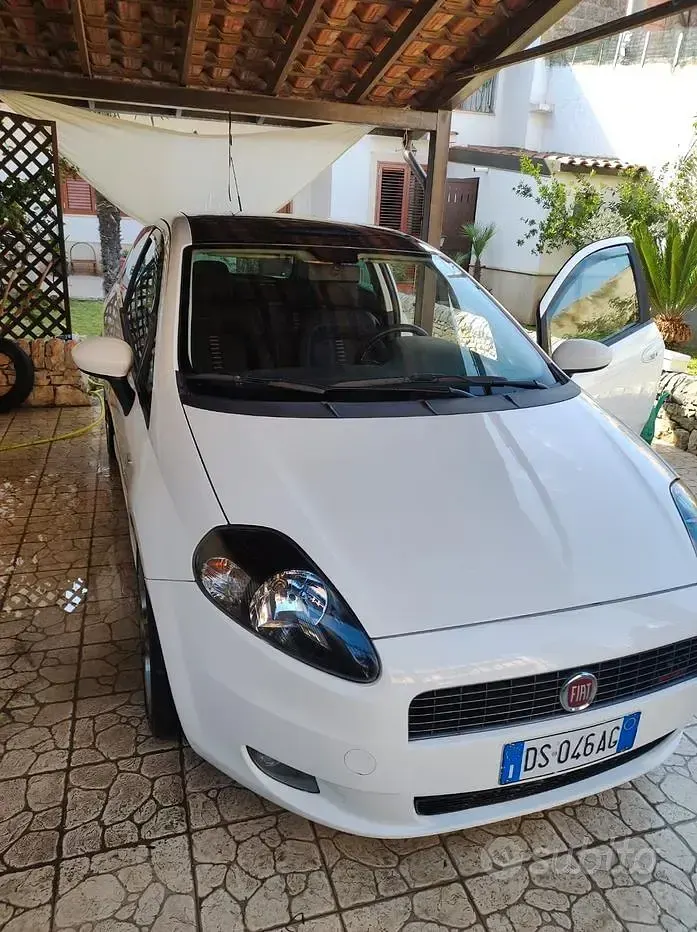Usata Fiat Grande Punto 90 CV (66 kW) 2008 Bianco Utilitaria