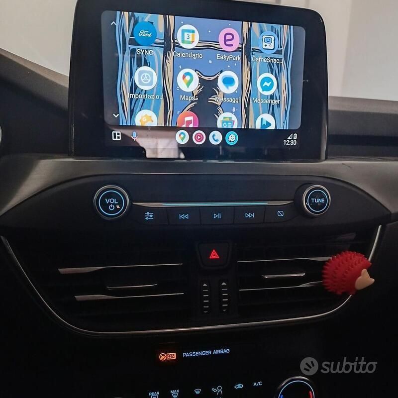 Usata Ford Focus 120 CV (88 kW) 2018 Grigio Station wagon