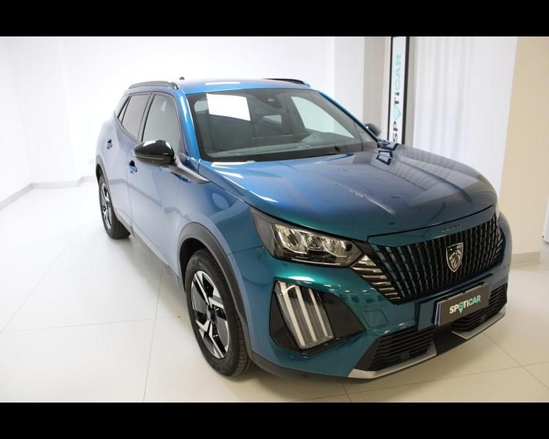 Usata Peugeot 2008 Allure 131 CV (96 kW) 2025 Blu SUV