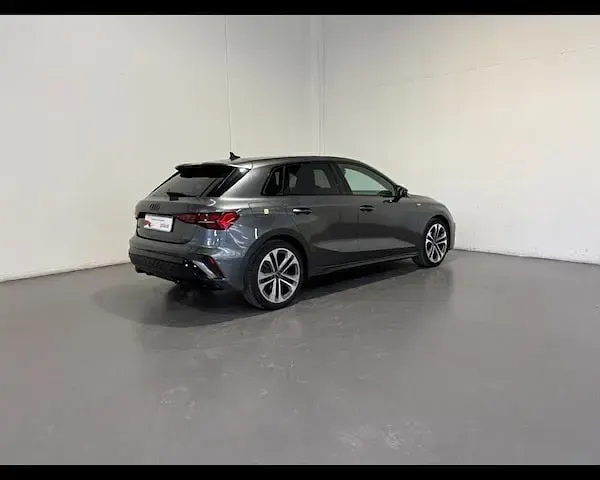 Usata Audi A3 S-Line 150 CV (110 kW) 2025 Grigio Berlina