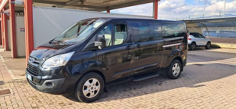 Usata Ford Tourneo Custom 170 CV (125 kW) 2016 Nero Furgone