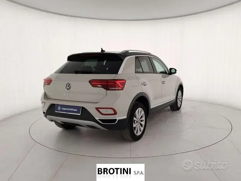 Usata VW T-Roc Style 110 CV (80 kW) 2022 Grigio SUV