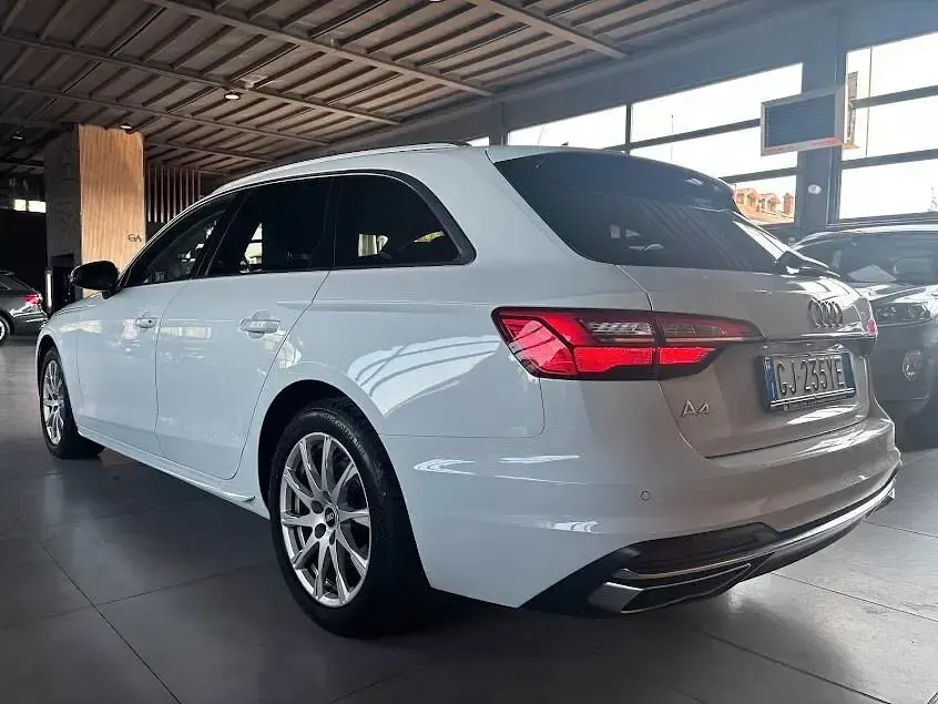 Usata Audi A4 Advanced 150 CV (110 kW) 2022 Bianco Station wagon