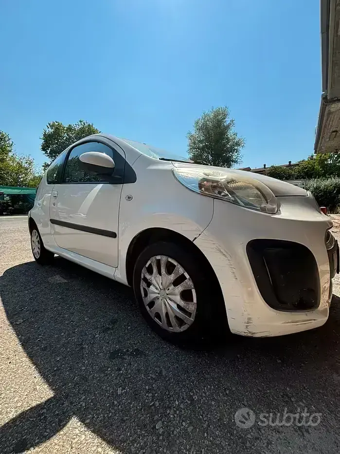 Usata Citroën C1 68 CV (50 kW) 2014 Bianco Utilitaria