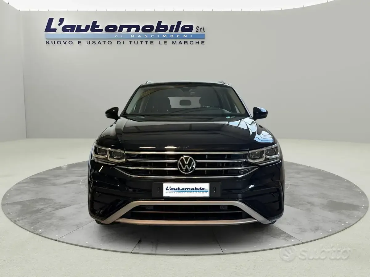 Usata VW Tiguan Allspace Elegance 150 CV (110 kW) 2022 Nero SUV