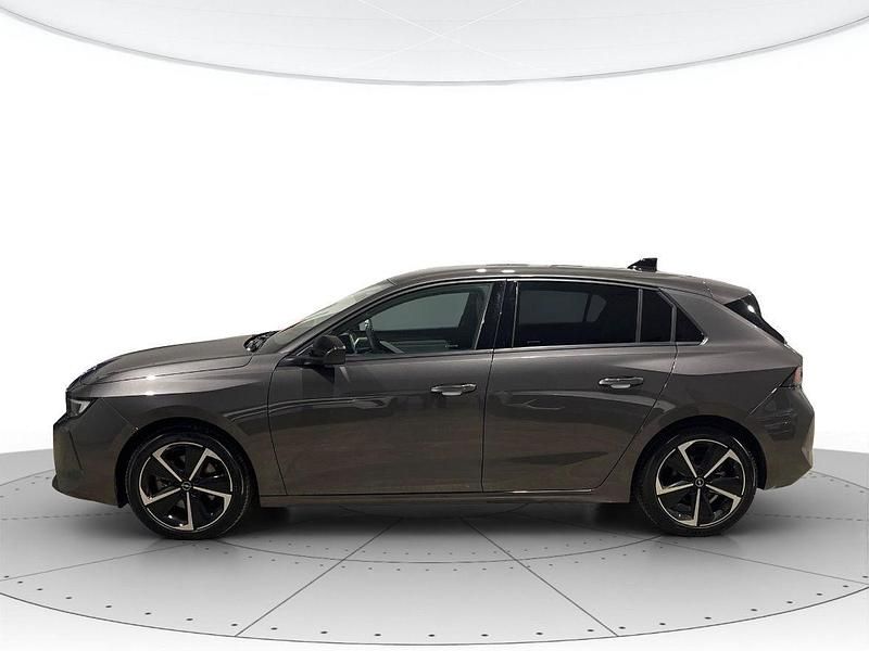 Usata Opel Astra Elegance 131 CV (96 kW) 2024 Grigio Berlina