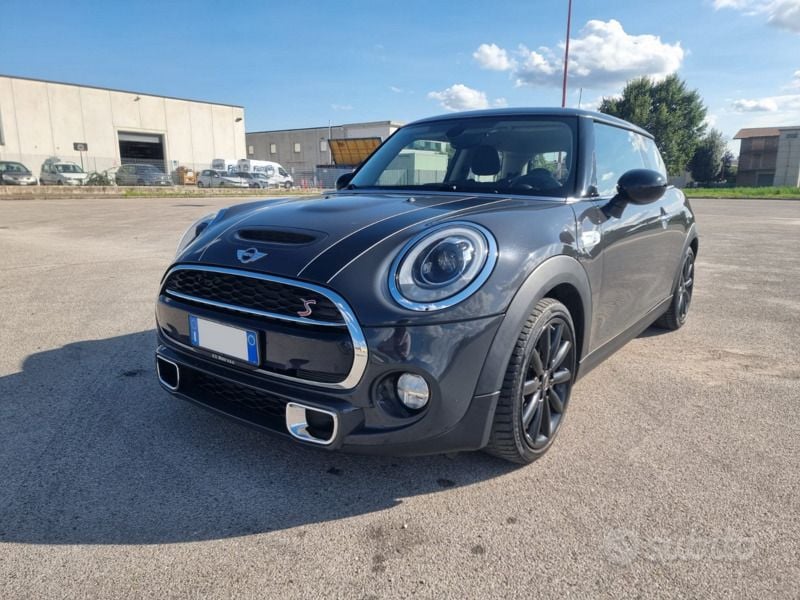 Usata Mini Cooper SD Hype 170 CV (125 kW) 2016 Grigio Utilitaria