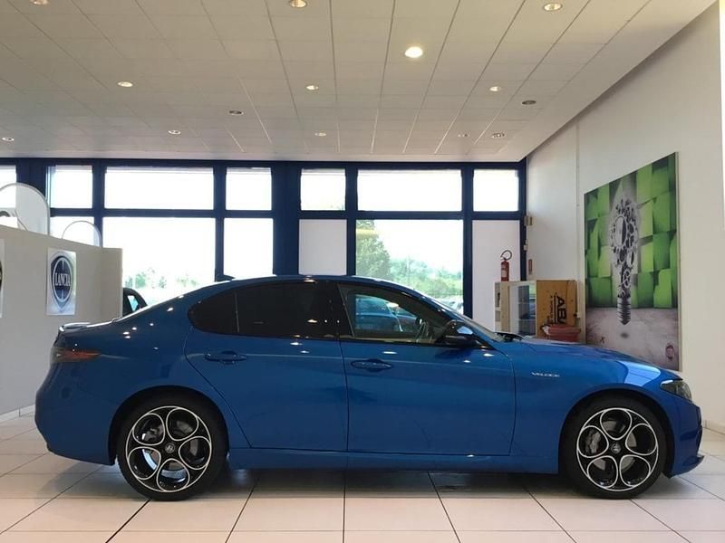 Usata Alfa Romeo Giulia Veloce 280 CV (205 kW) 2024 Blu Berlina