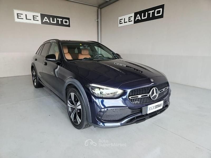 Usata Mercedes C220 Premium 200 CV (147 kW) 2022 Blu Station wagon