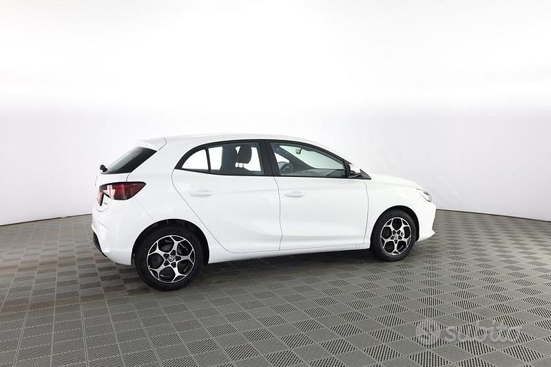 Usata MG MG3 Comfort 116 CV (85 kW) 2025 Dover white Utilitaria