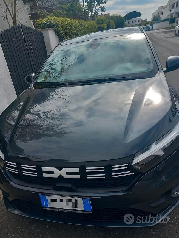 Usata Dacia Sandero 67 CV (49 kW) 2023 Grigio Berlina