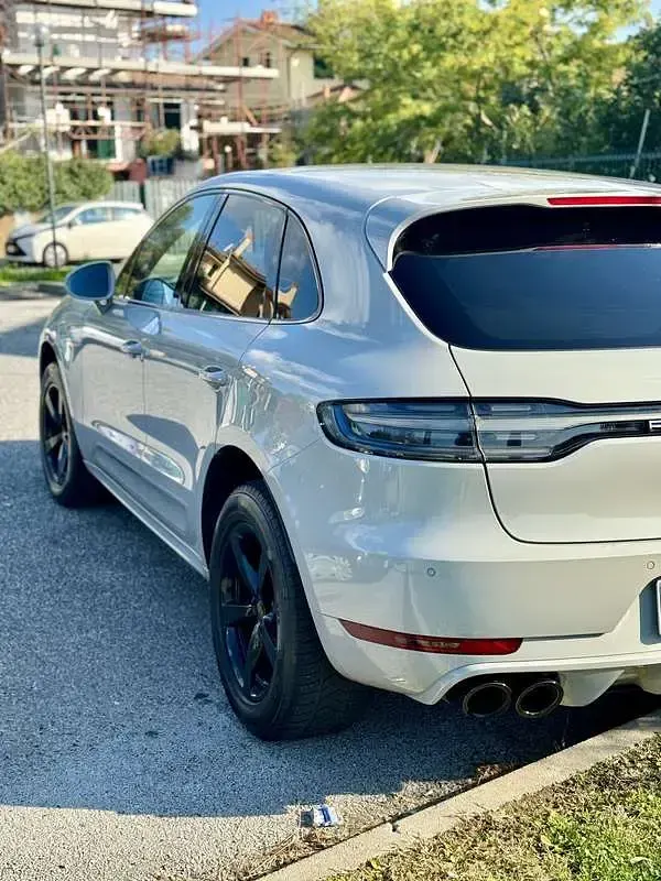 Usata Porsche Macan 354 CV (260 kW) 2019 Argento SUV