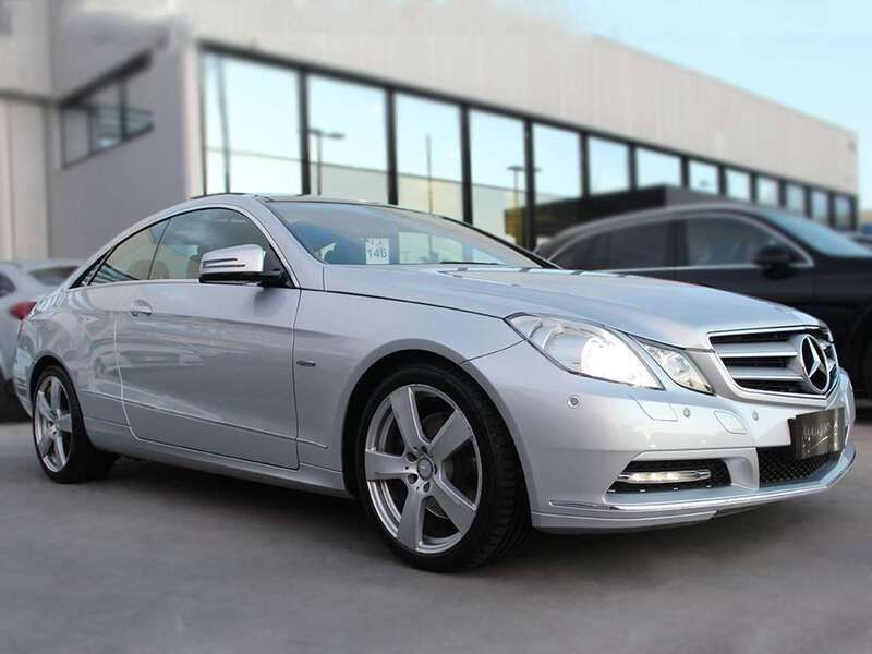 Argento Usata 2013 Mercedes E220 Premium Coupé | 15.490 € (Cara) - Immagine 1/4