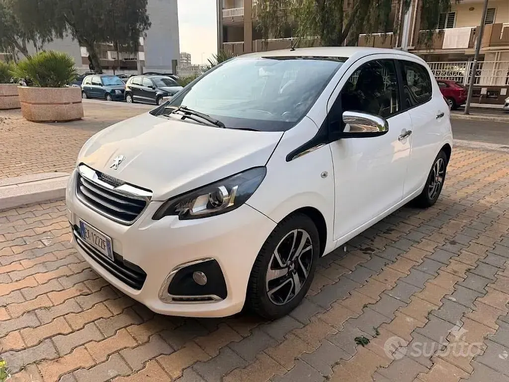 Usata Peugeot 108 Allure 82 CV (60 kW) 2015 Bianco Berlina