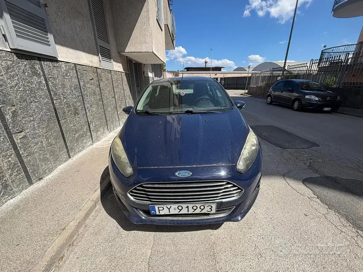 Usata Ford Fiesta 97 CV (71 kW) 2013 Berlina