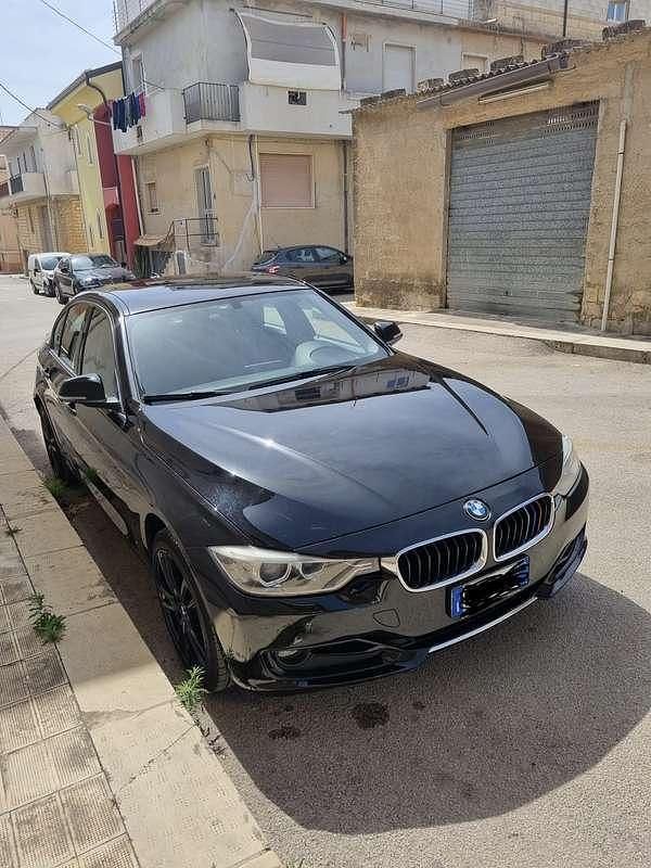 Usata BMW 318 M Sport 143 CV (105 kW) 2012 Berlina