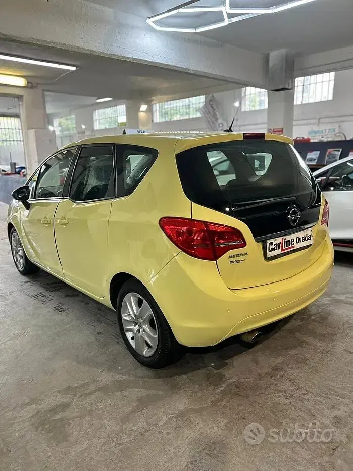 Usata Opel Meriva 120 CV (88 kW) 2015 Giallo Monovolume