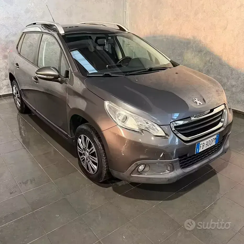 Usata Peugeot 2008 Active 75 CV (55 kW) 2015 Grigio SUV