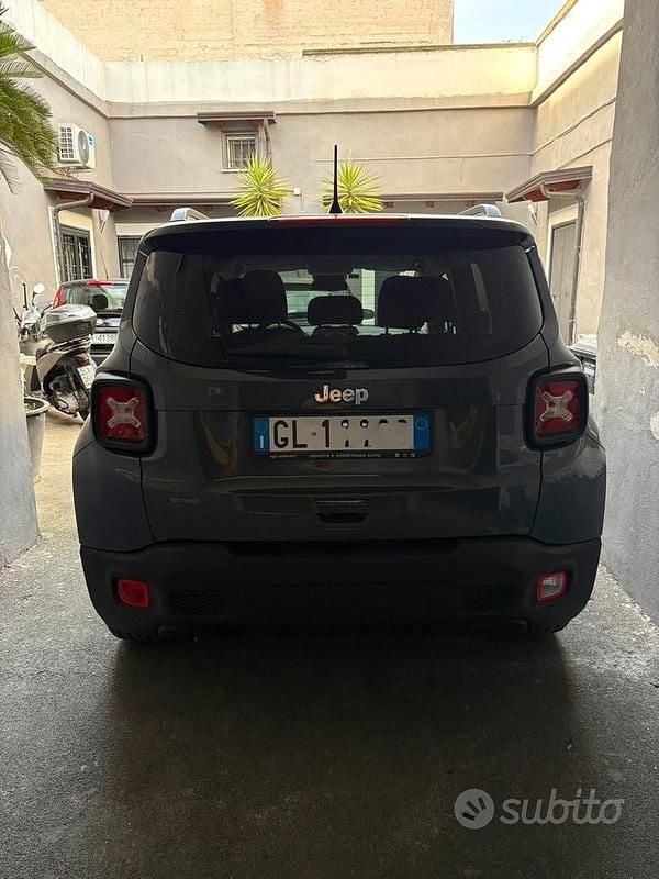 Usata Jeep Renegade 120 CV (88 kW) 2022 Grigio SUV