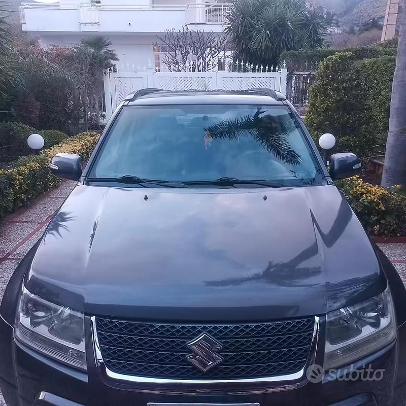 Usata Suzuki Vitara 2011 Grigio SUV