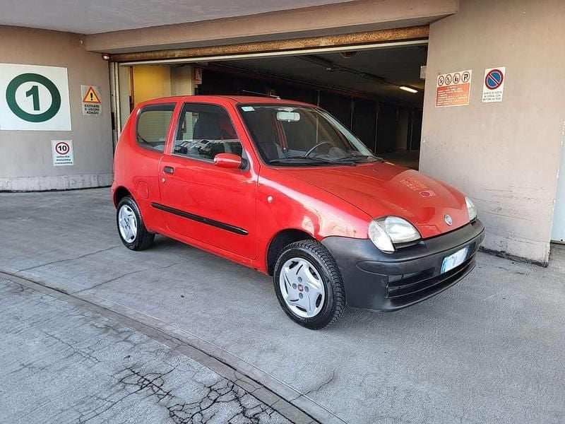 Usata Fiat 600 54 CV (39 kW) 2001 Rosso Utilitaria