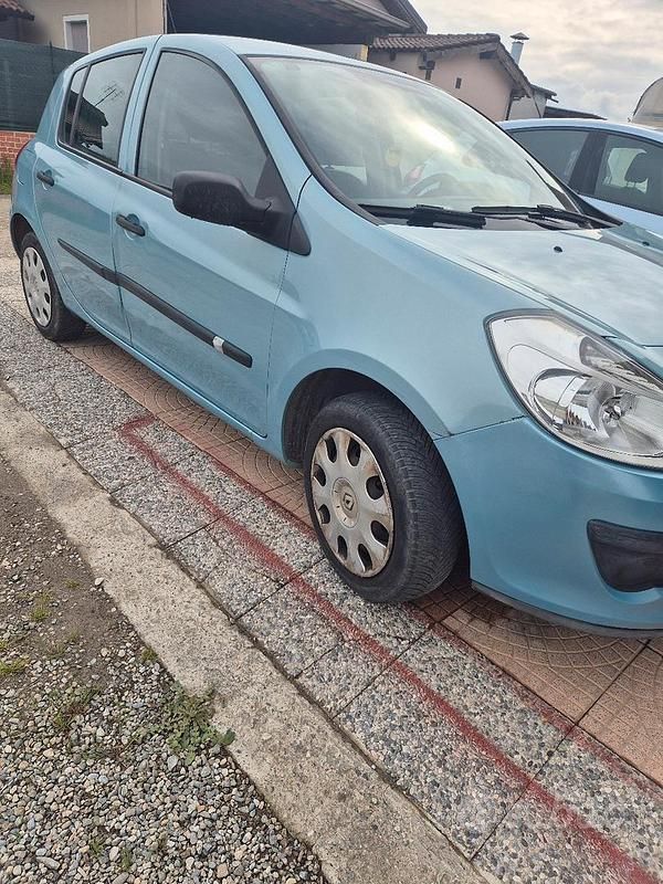 Usata Renault Clio II 2008 Verde Berlina