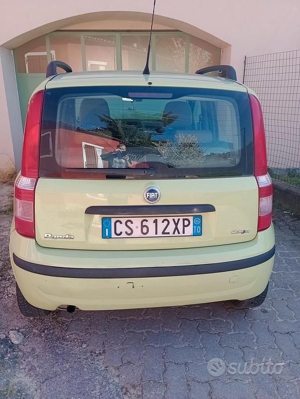 Usata Fiat Panda 70 CV (51 kW) 2005 Verde Utilitaria