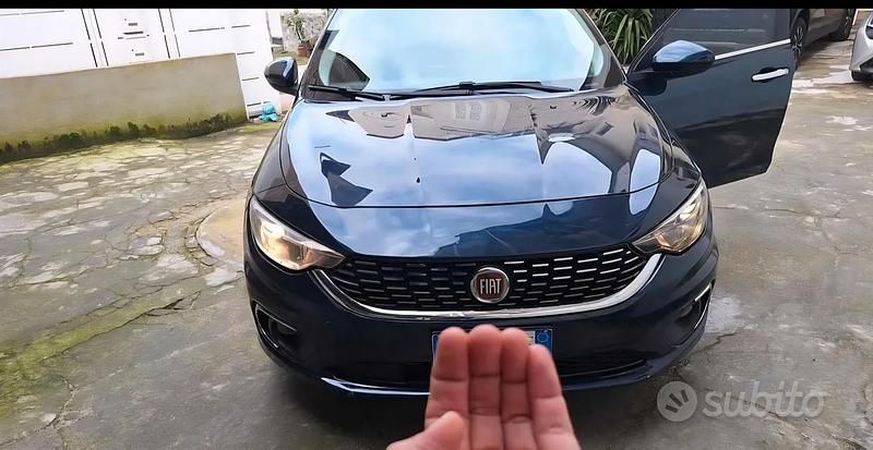 Usata Fiat Tipo 120 CV (88 kW) 2018 Blu Station wagon