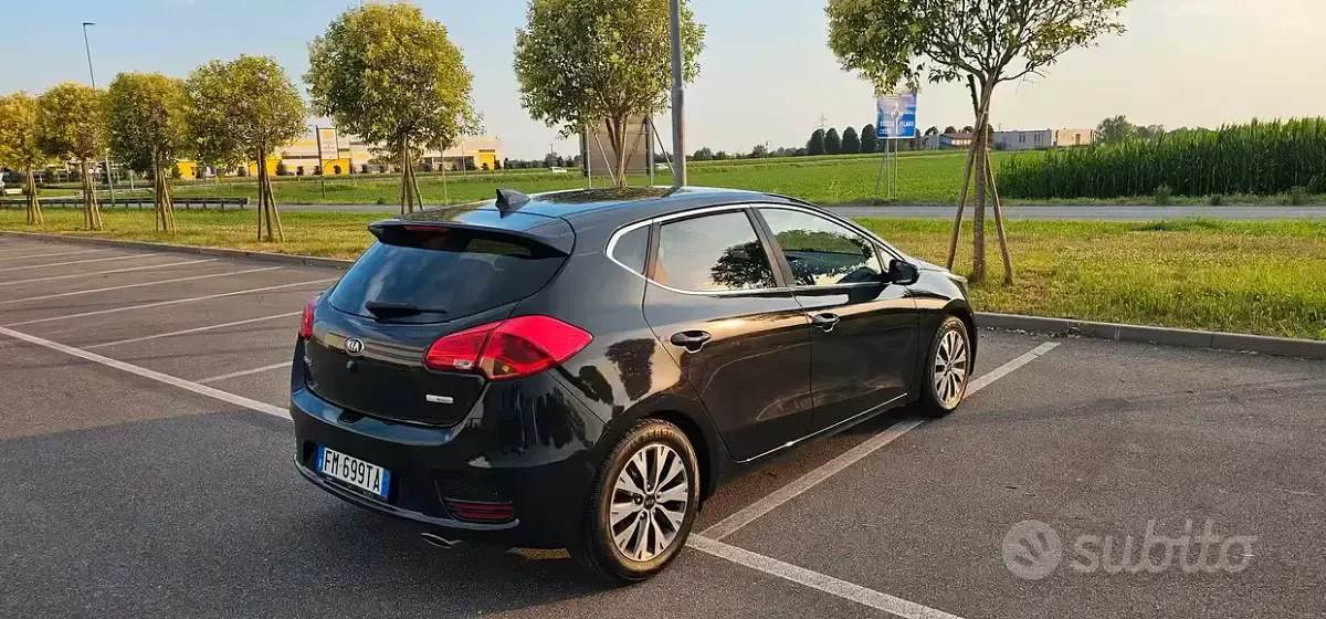 Usata Kia Ceed 110 CV (80 kW) 2017 Nero Utilitaria