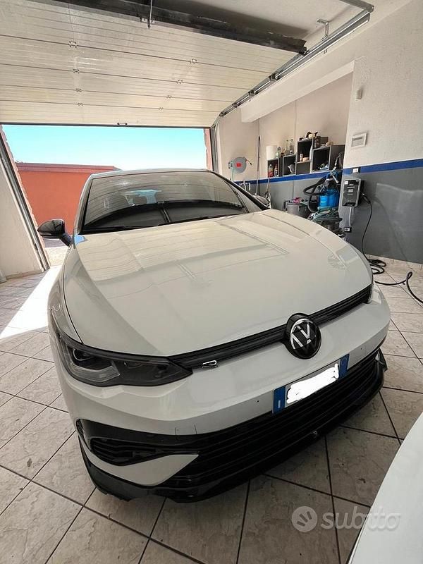 Usata VW Golf Black Edition 400 CV (294 kW) 2022 Bianco Coupé