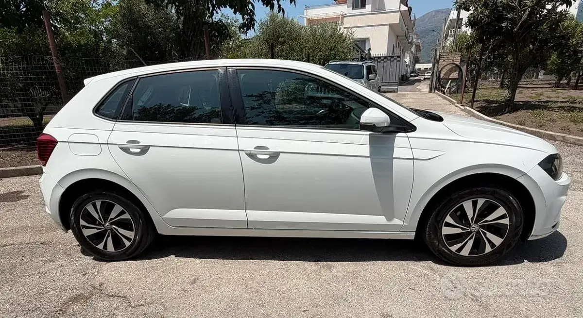 Usata VW Polo 95 CV (69 kW) 2019 Bianco Utilitaria