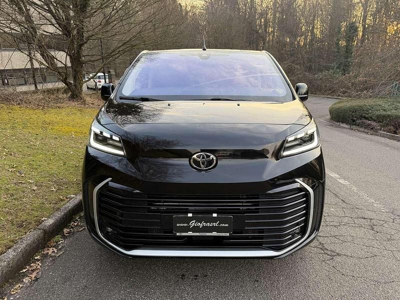 Usata Toyota Proace Verso Executive 177 CV (130 kW) 2024 Nero Station wagon