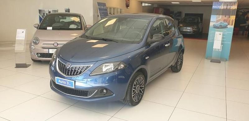 Usata Lancia Ypsilon S 69 CV (50 kW) 2024 Blu Utilitaria