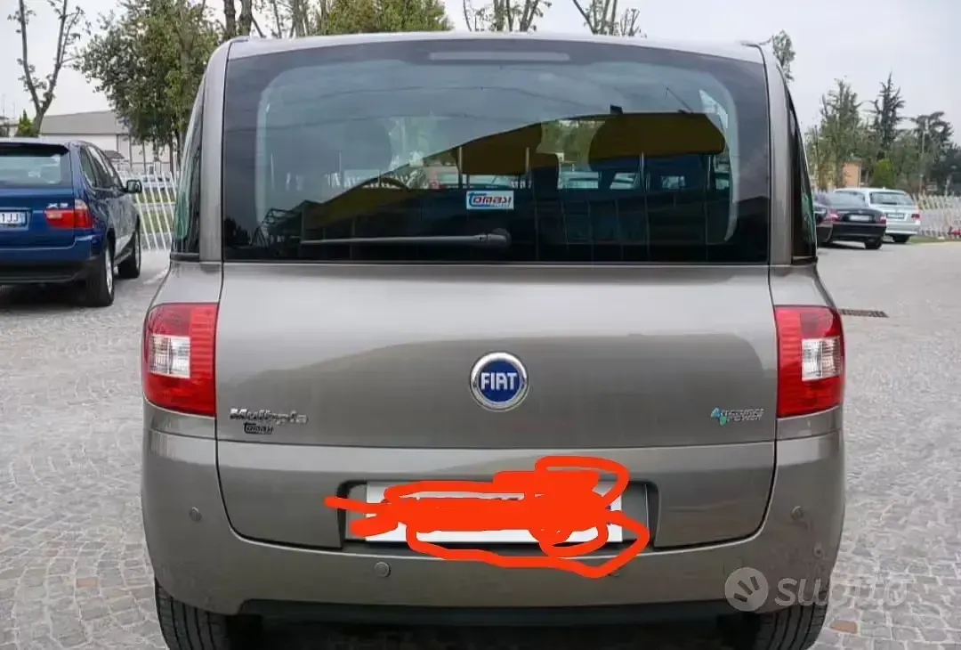 Usata Fiat Multipla 103 CV (75 kW) 2010 Marrone Monovolume