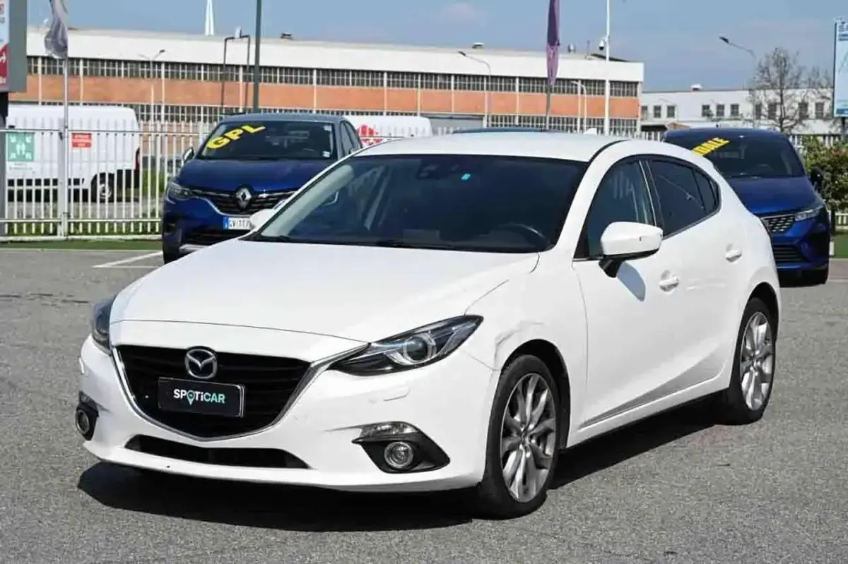 Occasion Mazda 3 Exceed 105 ch (77 kW) 2017 Berline