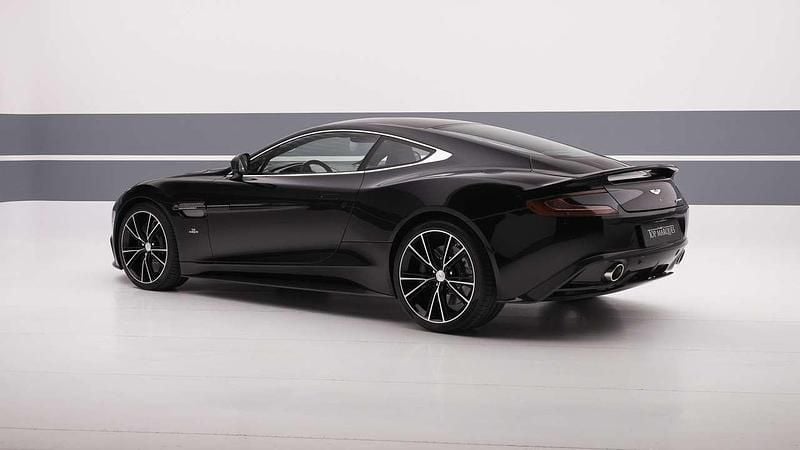 Usata Aston Martin Vanquish 574 CV (422 kW) 2013 Nero metallizzato Coupé